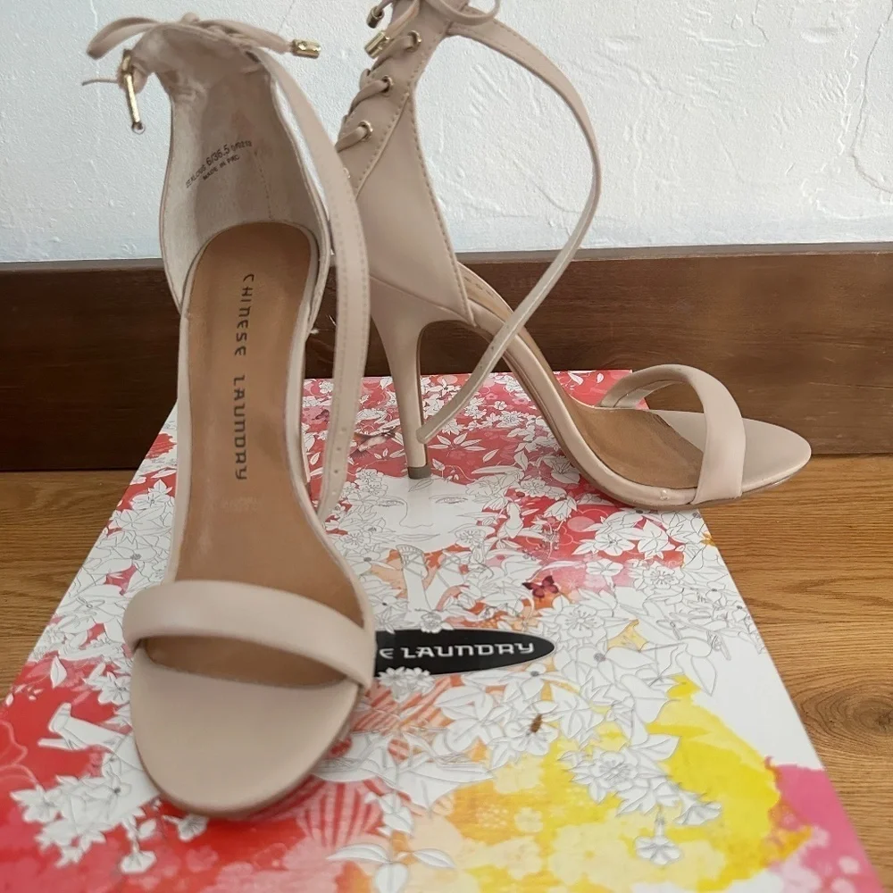 Chinese Laundry Jealous Sandal - Size 6 - Color: Sand - Picture 5 of 10